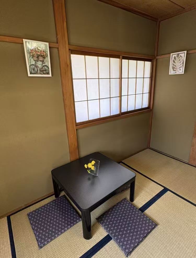8畳のお部屋